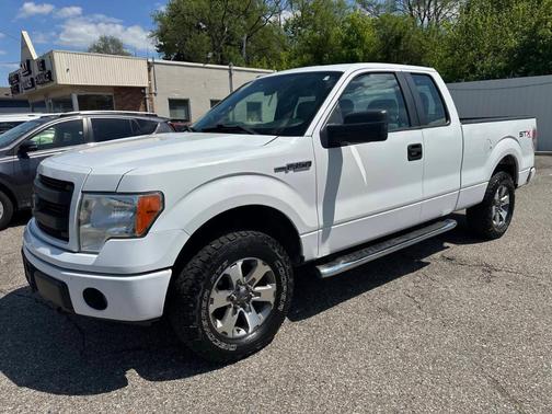 White 2013 Ford F-150 STX