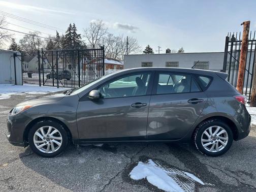 2013 Mazda Mazda3 i Touring