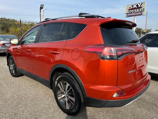 2016 Toyota RAV4 XLE