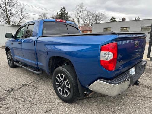 2016 Toyota Tundra SR5