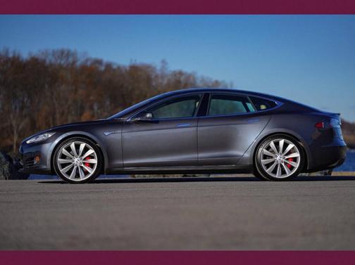 2015 Tesla Model S P85D