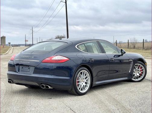 2011 Porsche Panamera Turbo