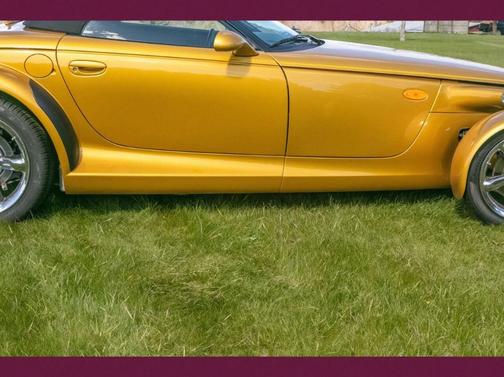 2002 Chrysler Prowler 