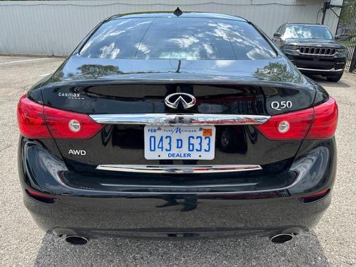 2015 INFINITI Q50 Premium