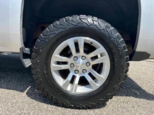 Silver 2017 Chevrolet Silverado 1500 LT