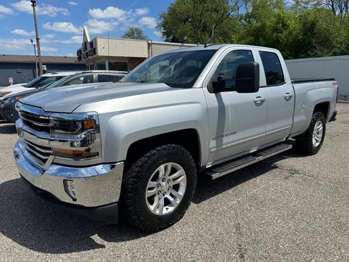 Silver 2017 Chevrolet Silverado 1500 LT