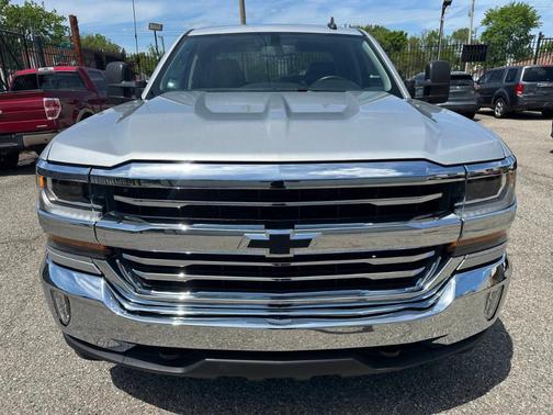Silver 2017 Chevrolet Silverado 1500 LT