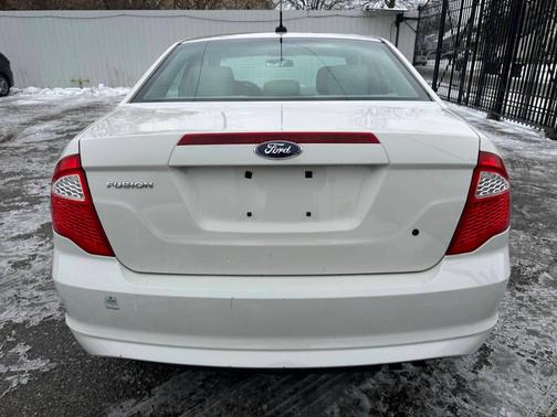 2012 Ford Fusion S