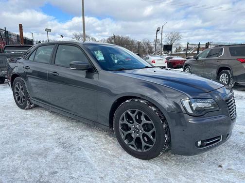 2018 Chrysler 300 S