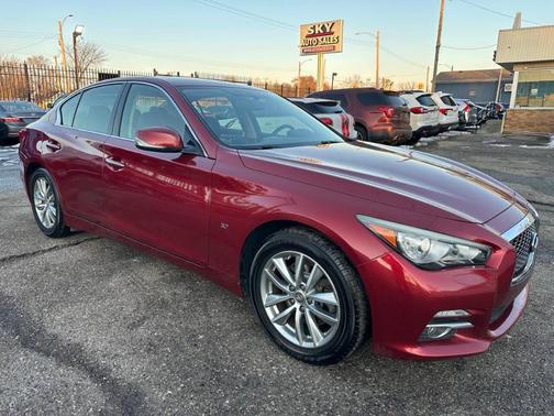 2014 INFINITI Q50 Premium