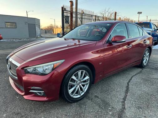 2014 INFINITI Q50 Premium