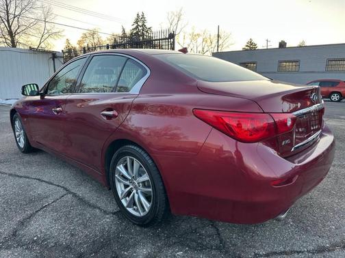 2014 INFINITI Q50 Premium