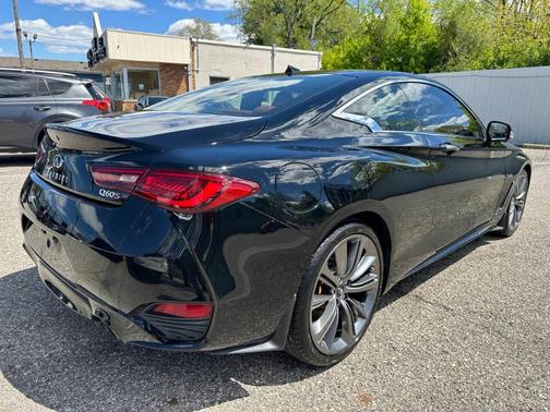 Black Obsidian 2018 INFINITI Q60 3.0t Red Sport 400