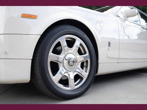 2005 Rolls-Royce Phantom VI Base