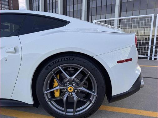 2017 Ferrari F12berlinetta Base