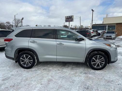 2017 Toyota Highlander XLE