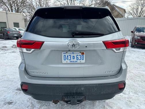 2017 Toyota Highlander XLE