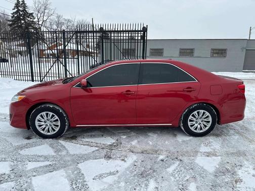 2014 Toyota Camry LE