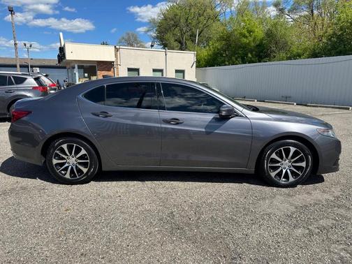 Gray 2017 Acura TLX w/Technology Package