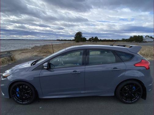 2017 Ford Focus RS Base