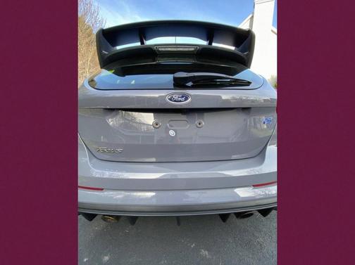 2017 Ford Focus RS Base