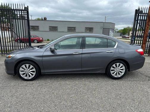 Gray 2013 Honda Accord EX-L V-6