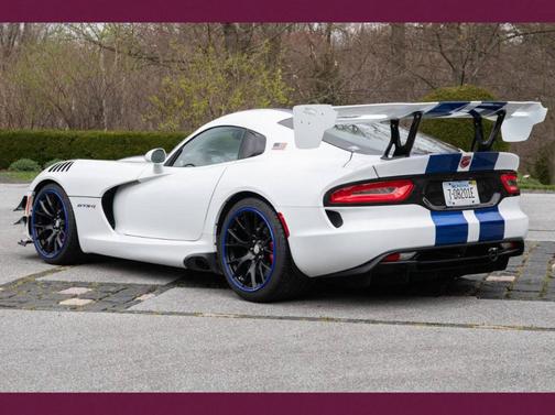 2017 Dodge Viper GTC
