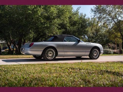 2002 Ford Thunderbird Deluxe