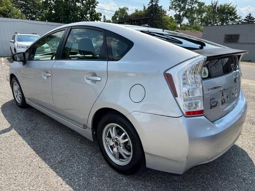 2010 Toyota Prius II