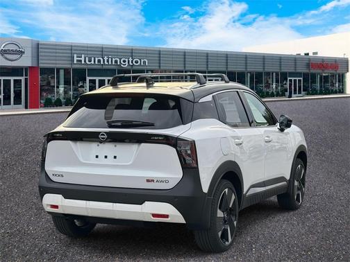 2026 Nissan Kicks SR