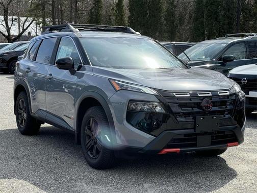 2025 Nissan Rogue Rock Creek