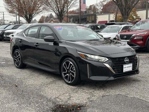 2025 Nissan Sentra SR