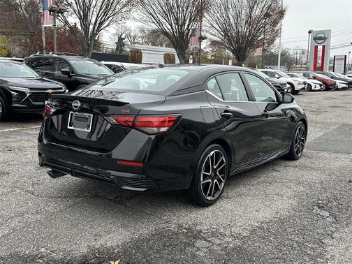 2025 Nissan Sentra SR
