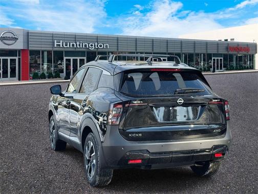 2026 Nissan Kicks SV