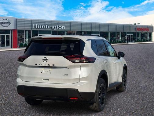 2026 Nissan Rogue Dark Armor