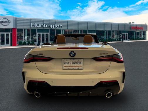 Alpine White 2026 BMW 430 i xDrive