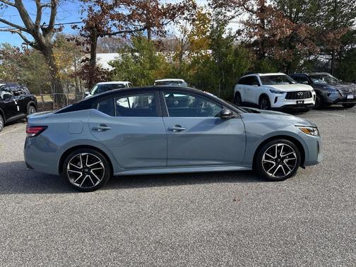 2025 Nissan Sentra SR
