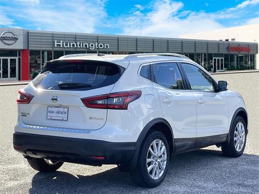 2020 Nissan Rogue Sport SV