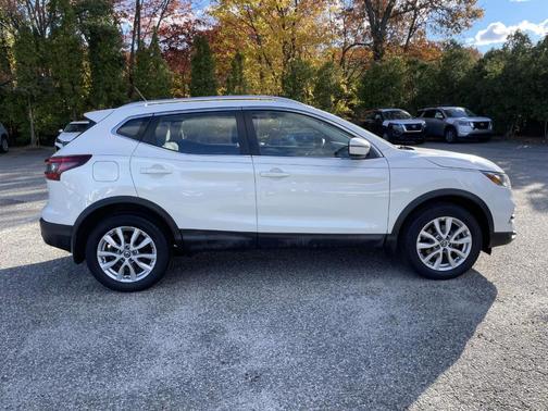 2020 Nissan Rogue Sport SV