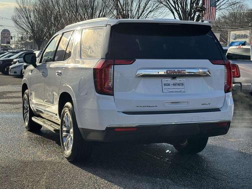 2024 GMC Yukon SLT