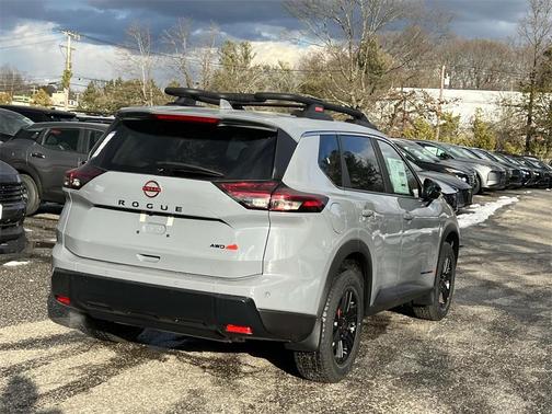 2025 Nissan Rogue Rock Creek