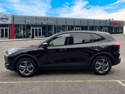 Black Metallic 2025 Ford Escape ST-Line Select