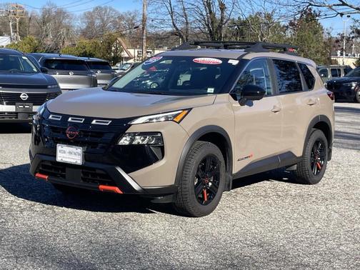 2025 Nissan Rogue Rock Creek