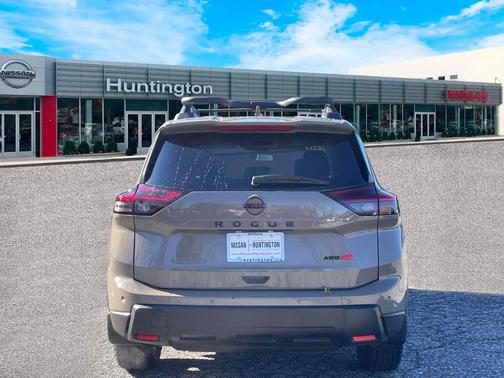 2025 Nissan Rogue Rock Creek