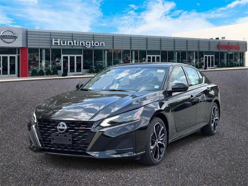 2025 Nissan Altima SR