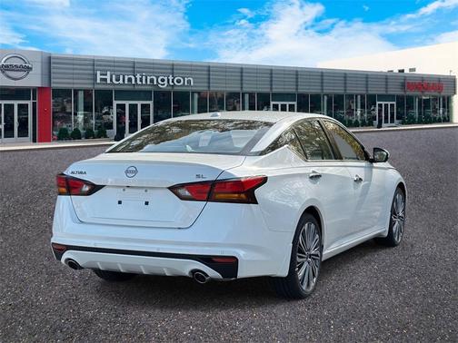 2025 Nissan Altima SL