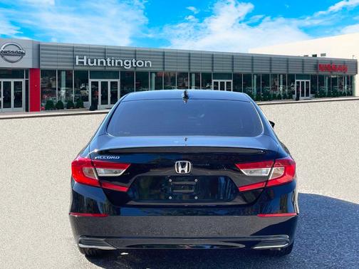 2022 Honda Accord LX 1.5T