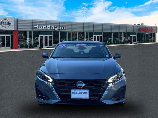 2025 Nissan Altima SL