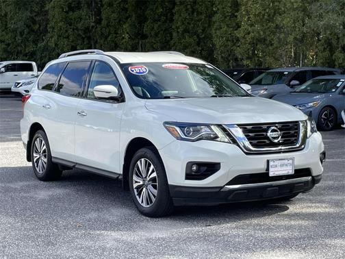 2020 Nissan Pathfinder SL
