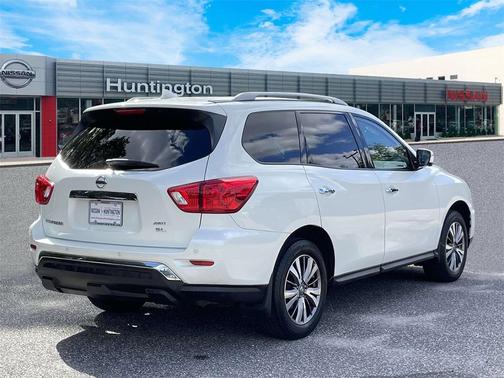 2020 Nissan Pathfinder SL